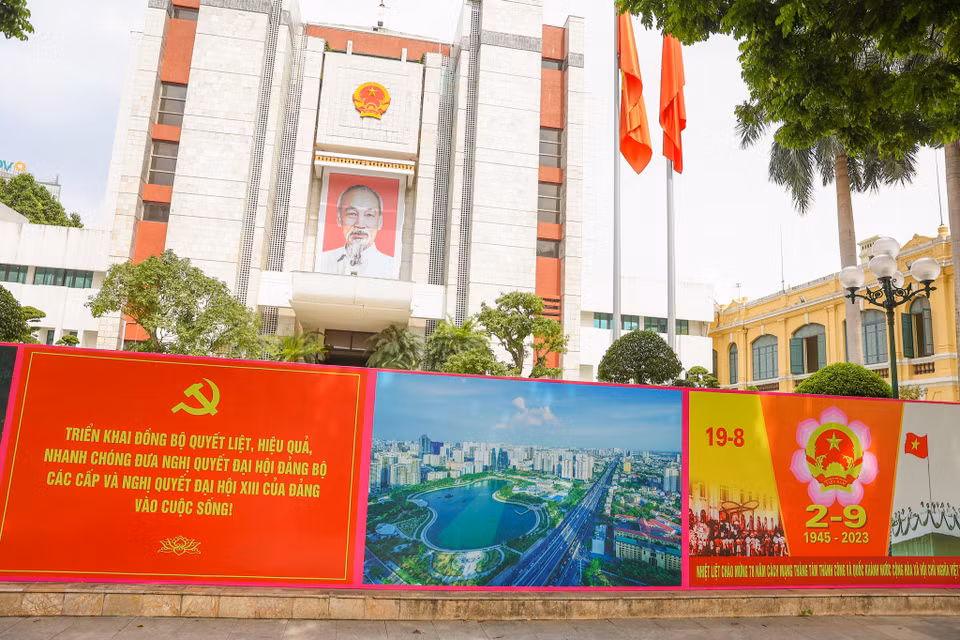 Trụ sở của Hội đồng Nhân dân, Ủy ban Nhân dân thành phố Hà Nội. (Ảnh: Minh Sơn/Vietnam+)