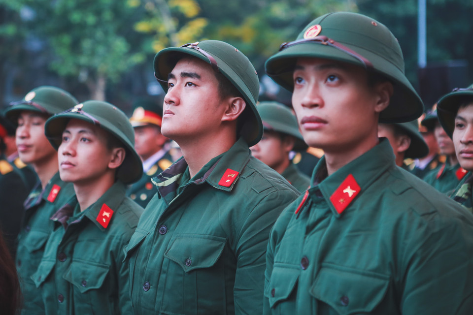 Các tân binh có trình độ đại học, cao đẳng, trung học chuyên nghiệp đạt 70%, có 16 công chức và 15 là con em cán bộ, đảng viên. (Ảnh: Minh Sơn/Vietnam+)