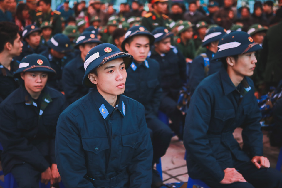 Năm 2016, công tác tuyển chọn và gọi công dân nhập ngũ của thành phố tăng 13% so với năm 2015. Chất lượng đòi hỏi cao hơn, nhất là trình độ đại học cao đẳng, trung cấp. (Ảnh: Minh Sơn/Vietnam+)