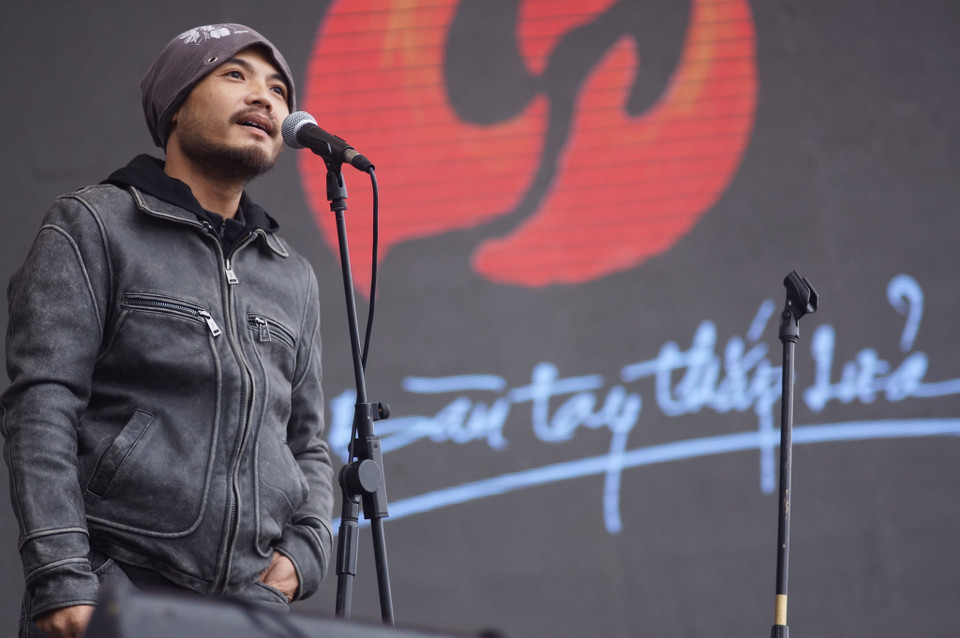 Các nhóm rock hàng đầu: Hạc San, Microwave, Oringchains, Small Fire, Cát; các ca sỹ: Hồng Nhung, Thanh Lam, Siu Black, Tuấn Hưng, Tùng Dương, Trần Thu Hà,… sẽ tham gia để ‘tiếp lửa’ cho Trần Lập và truyền tải những thông điệp tốt đẹp đến xã hội. (Ảnh: Minh Sơn/Vietnam+)