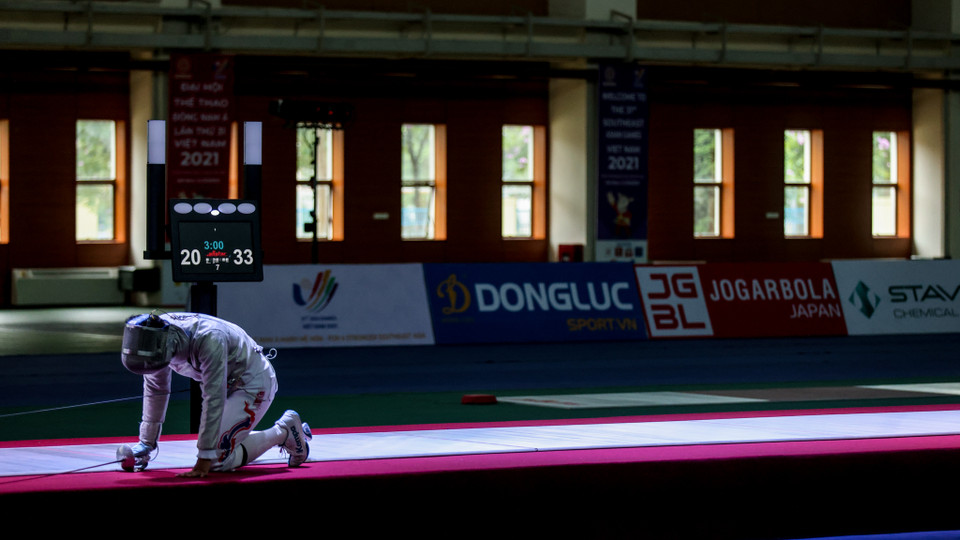 Kết quả chung cuộc, Vũ Thành An cùng đồng đội đã giành chiến thắng với tỷ số áp đảo 45-28, qua đó giành tấm huy chương vàng thứ 4 cho tuyển đấu kiếm Việt Nam. (Ảnh: Minh Sơn/Vietnam+)