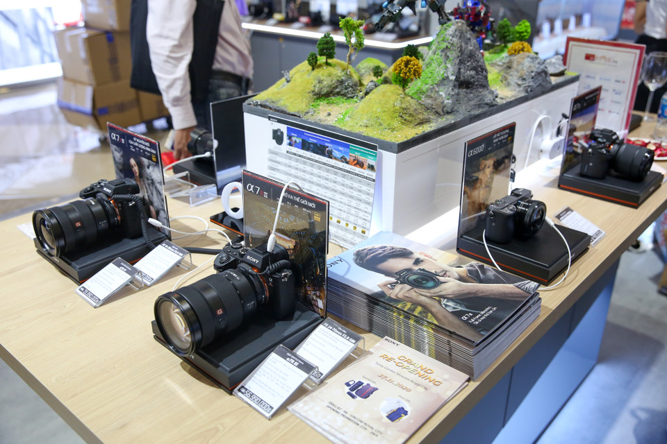 Việc Sony Center mới nhất được khai trương đã khẳng định việc Sony vẫn coi Việt Nam là thị trường trọng điểm trong thời gian tới. (Ảnh: Minh Sơn/Vietnam+)