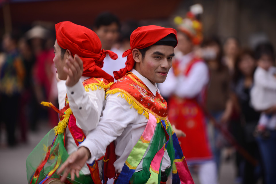 Ông đã chọn làng Triều Khúc làm đại bản doanh để nghỉ ngơi và khao quân. Do không có phụ nữ nên ông đã cho những chàng trai giả gái múa điệu bồng để khích lệ quân lính. (Ảnh: Minh Sơn/Vietnam+)