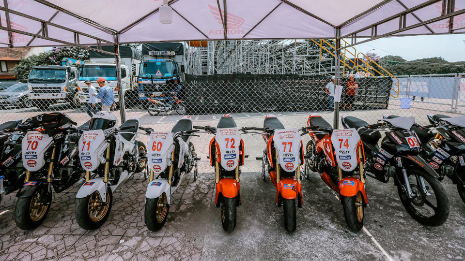 Hà Nội được chọn làm nơi tổ chức chặng thứ 2 của mùa giải Đua xe Môtô Việt Nam (VMRC 2019). Đây cũng là lần đầu tiên giải đua chuyên nghiệp bậc nhất Việt Nam diễn ra tại Hà Nội. (Ảnh: Minh Sơn/Vietnam+)