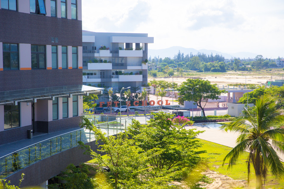 Ông Nguyễn Tuấn Phương, Chủ tịch FPT Software Đà Nẵng, chia sẻ việc hoàn thiện tòa nhà cuối cùng của campus đồng thời cũng phục vụ mục tiêu tăng trưởng đạt 10.000 nhân sự và doanh thu tới 3.500 tỷ đồng của doanh nghiệp đến năm 2024. (Ảnh: Minh Sơn/Vietnam+)