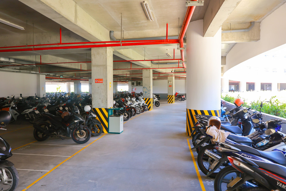 Khu vực để xe hiện đại của FPT Complex. (Ảnh: Minh Sơn/Vietnam+)