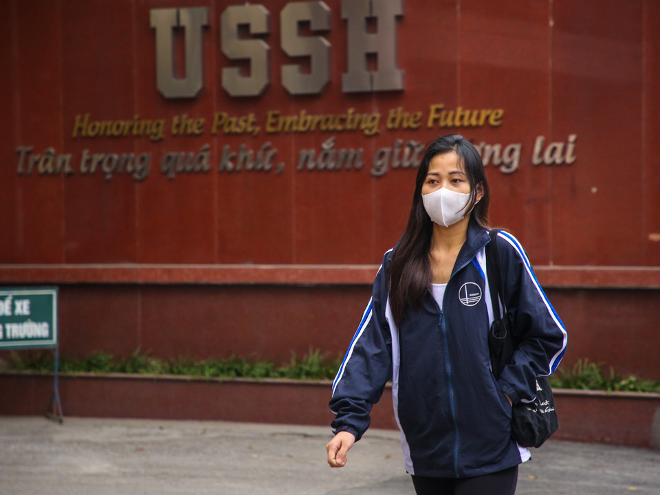 Căn cứ vào tình hình dịch COVID-19 tại Việt Nam, nhiều trường đại học tại Hà Nội đã quyết định đón sinh viên quay trở lại học tập từ ngày 2/3 sau thời gian dài nghỉ phòng dịch. (Ảnh: Minh Sơn/Vietnam+)