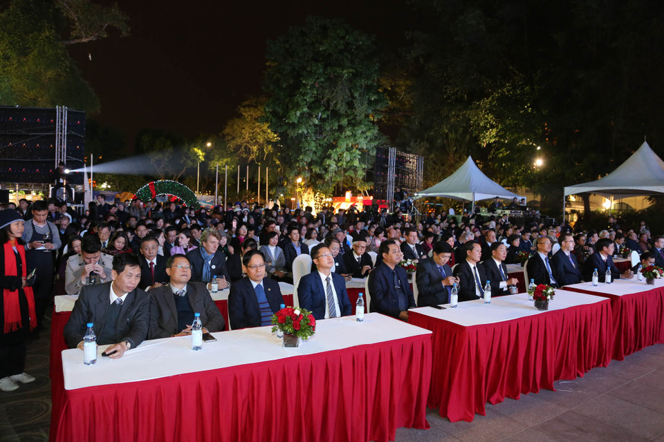 Đây là sự kiện được tổ chức trên tinh thần hợp tác xuyên suốt năm ngoại giao Pháp-Việt Nam, do thành phố Hà Nội đồng hành cùng Đại sứ quán Pháp đăng cai kỷ niệm tình hữu nghị giữa hai quốc gia. (Ảnh: Minh Sơn-Mai Anh/Vietnam+)