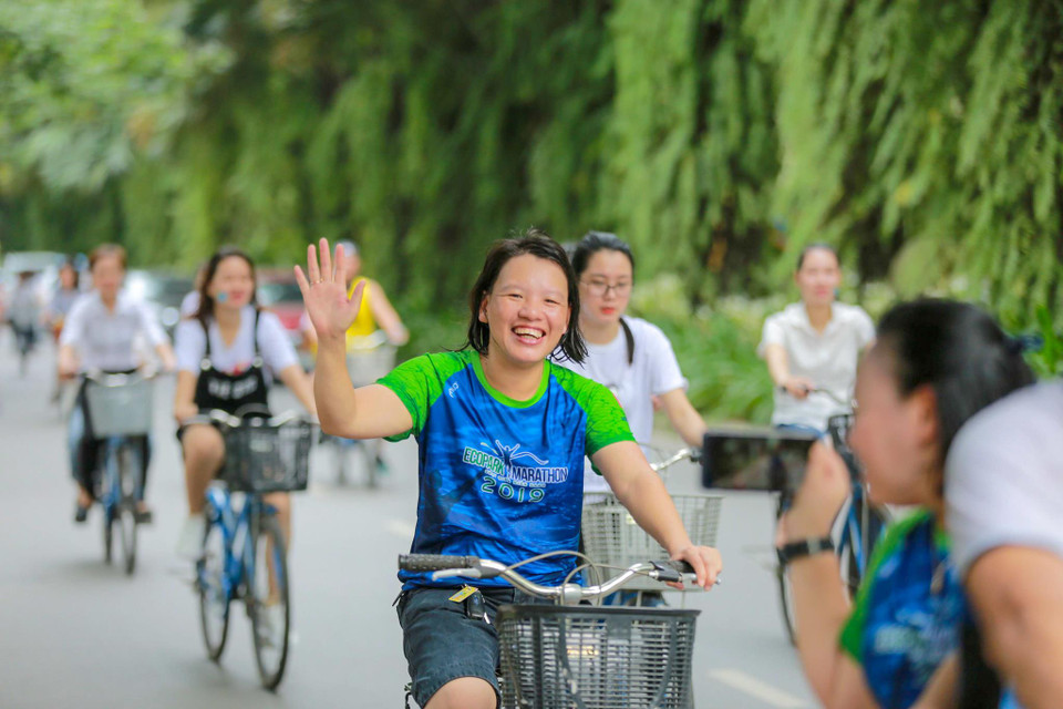 Với tiêu chí 'Mỗi hành động nhỏ đều được tính', chiến dịch Zero Waste hòa chung xu hướng sống xanh trên toàn thế giới, khuyến khích, kêu gọi mỗi cá nhân sinh sống và làm việc trong khu đô thị cùng nhau thay đổi, hướng đến lối sống xanh bền vững. (Ảnh: Minh Sơn/Vietnam+)