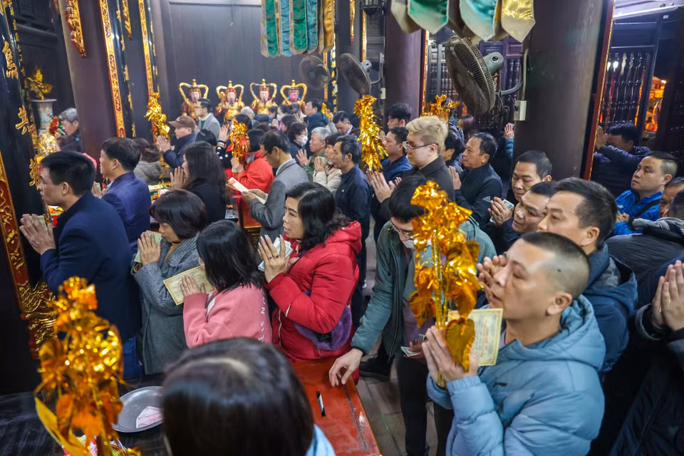 Đi lễ chùa đầu năm đã trở thành nét đẹp trong truyền thống văn hoá của người Việt. (Ảnh: Minh Sơn/Vietnam+)