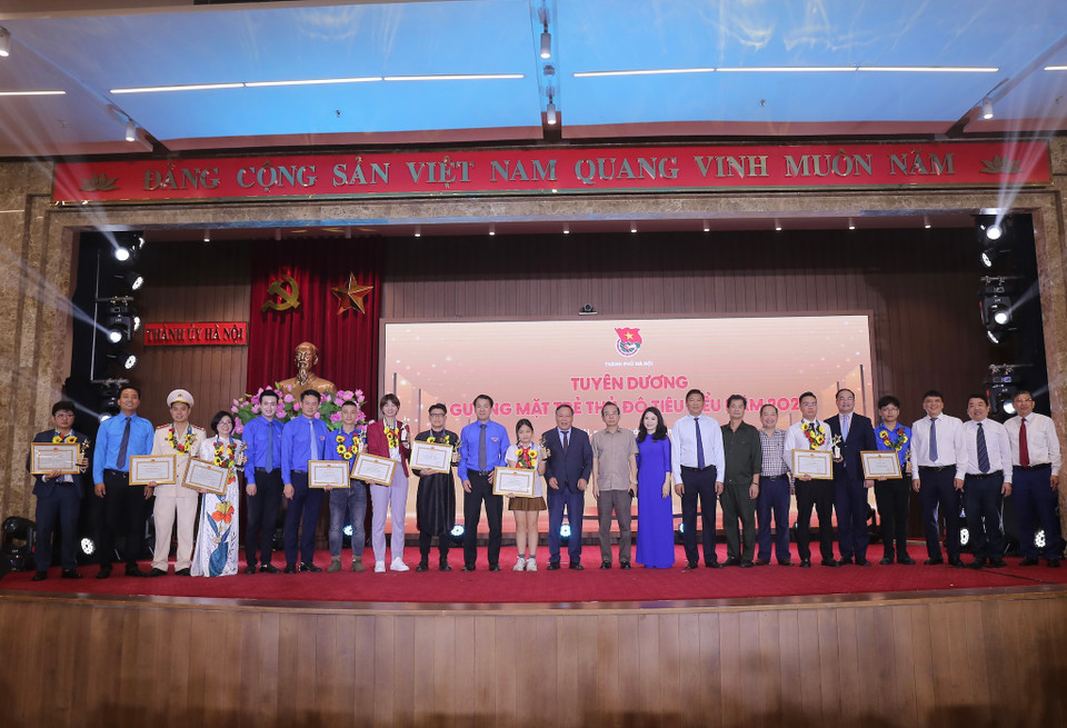 Ngày hội thanh niên Thủ đô và Đại hội đồng loạt Hội Liên hiệp Thanh niên cấp xã của Thành phố Hà Nội sẽ trở thành một dấu ấn quan trọng trong công tác thanh niên, trong quá trình xây dựng và phát triển của tổ chức Hội Liên hiệp Thanh niên Thành phố Hà Nội, là kỷ niệm đẹp trong cuộc đời làm công tác thanh vận của mỗi cán bộ, thủ lĩnh thanh niên các cấp của Thủ đô. (Ảnh: Diễm Hằng/Vietnam+)