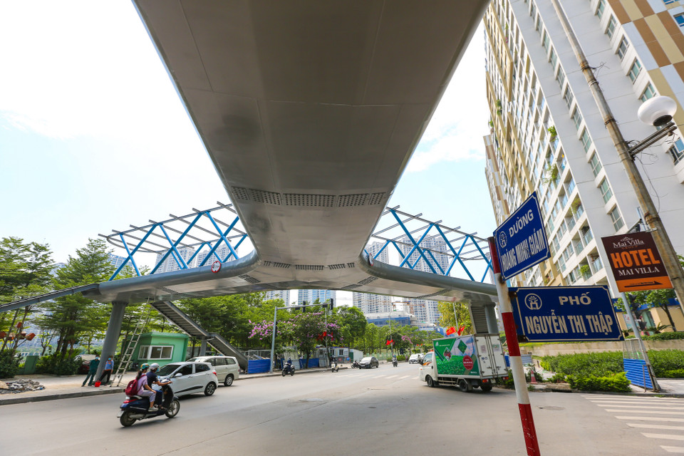 Theo quy hoạch, phố Hoàng Minh Giám là trục đường chính trong khu vực quận Thanh Xuân, cùng với đó đường Nguyễn Thị Thập là đường nội bộ khu vực. (Ảnh: Minh Sơn/Vietnam+)