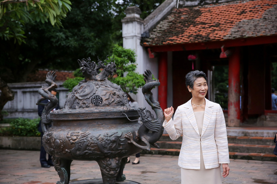 Việc ông Suga chọn thăm Việt Nam đầu tiên phản ánh thực tế thủ tướng Nhật đánh giá cao mối quan hệ song phương Việt Nam - Nhật Bản cũng như vai trò của Việt Nam trong chính sách đối ngoại của Tokyo. (Ảnh: Minh Sơn/Vietnam+)