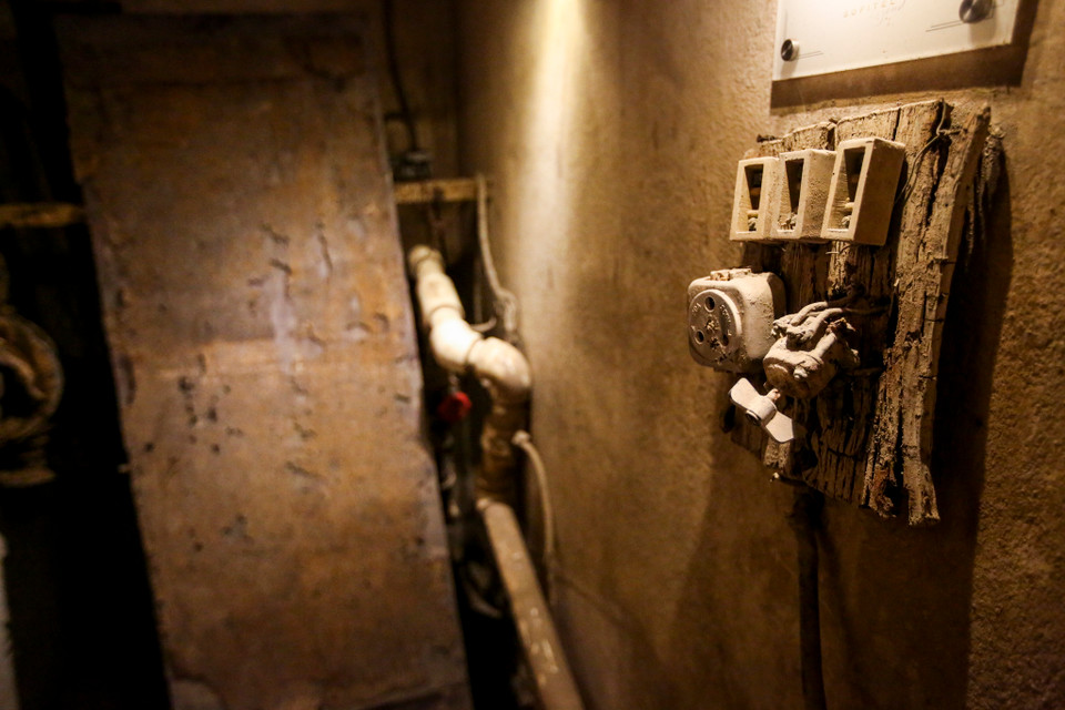 Ngày nay, căn hầm rộng hơn 36 m2 này đã trở thành một điểm tham quan thú vị cho khách lưu trú trong khách sạn Sofitel Legend Metropole Hà Nội. (Ảnh: Đoàn Quang/Vietnam+)