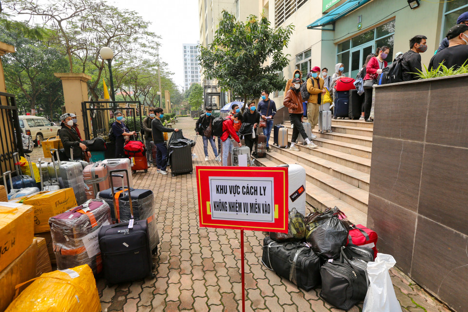Chính vì vậy, thành phố Hà Nội đã nhanh chóng thực hiện các biện pháp nhằm đảm bảo công tác phòng, chống dịch được hiệu quả. (Ảnh: Minh Sơn/Vietnam+)