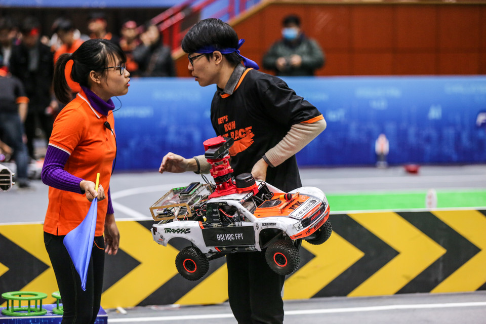 10 trường đại học trên cả nước đã cùng nhau tranh tài để giành được giải cao nhất của cuộc thi lên tới gần 1,3 tỷ đồng. (Ảnh: Minh Sơn/Vietnam)