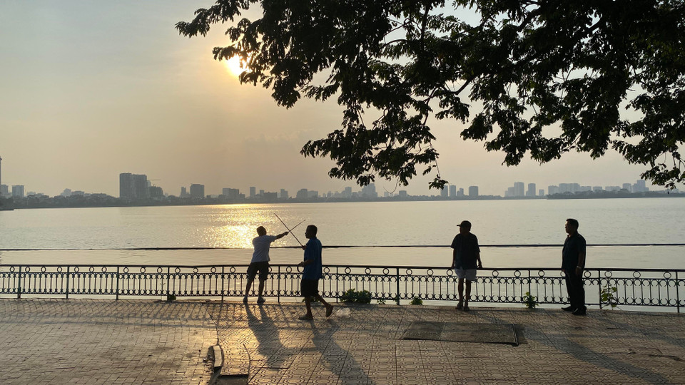 Người dùng cũng có thể dễ dàng chuyển đổi tỉ lệ bức ảnh từ 2:3 đến 16:9 hay 4:3. (Ảnh: Minh Sơn/Vietnam+)