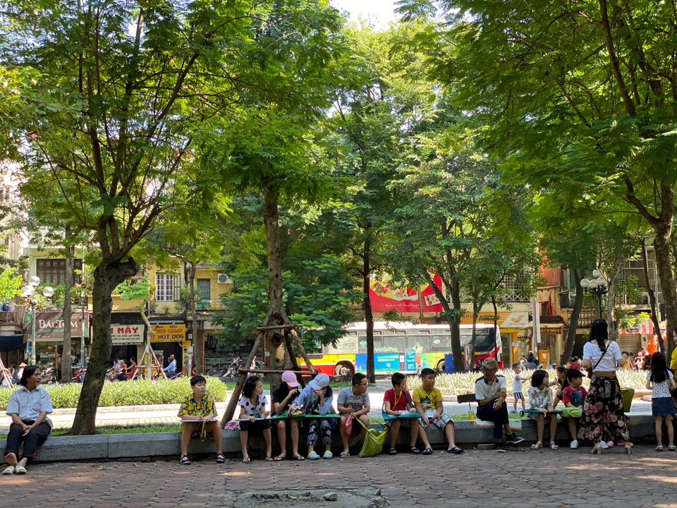 Thử nghiệm ống kính tele với tiêu cự tương đương 52mm cho thấy chất lượng ảnh đã được cải thiện nhiều. Ngoài việc nâng cấp phần cứng thì phần mềm giúp xử lý mới là điều quyết định, nó giúp người dùng không phải mất quá nhiều thời gian để có thể chụp được một tấm ảnh đẹp. (Ảnh: Minh Sơn/Vietnam+)