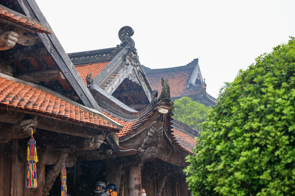 Ngoài các kiến trúc chính, chùa Keo còn một số kiến trúc phụ trợ như khu tăng xá, Nhà khách (phía Đông và phía Tây), trụ sở Ban Quản lý Di tích. (Ảnh: Minh Sơn/Vietnam+)