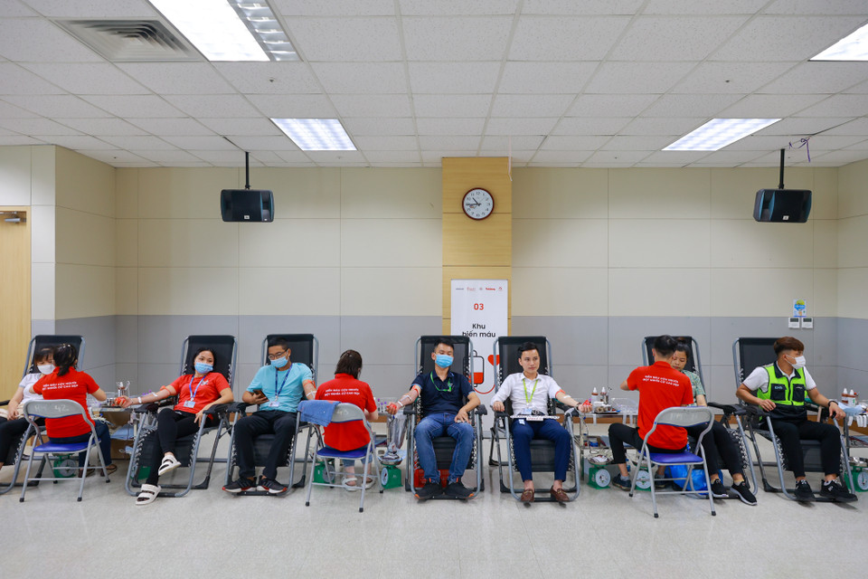 Sự kiện ngày hôm nay cũng nằm trong chuỗi hoạt động đồng hành hưởng ứng chương trình 'Chủ nhật Đỏ' do báo Tiền Phong khởi xướng. (Ảnh: Minh Sơn/Vietnam+)