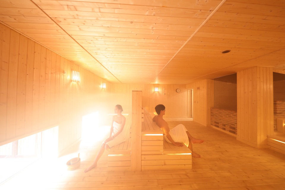 Khu phòng tắm xông hơi rộng rãi. (Ảnh: PV/Vietnam+)