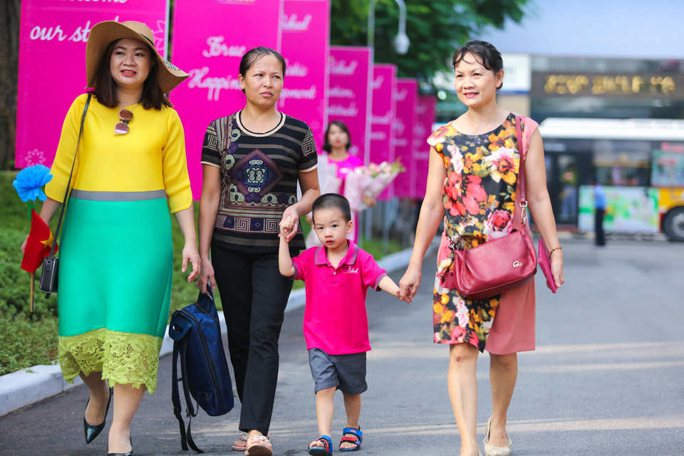 Ngôi trường đã bước sang năm học thứ hai hòa chung vào không khí cả nước tưng bừng chào đón học sinh các cấp tựu trường năm học 2017 - 2018. (Ảnh: Minh Sơn/Vietnam+)