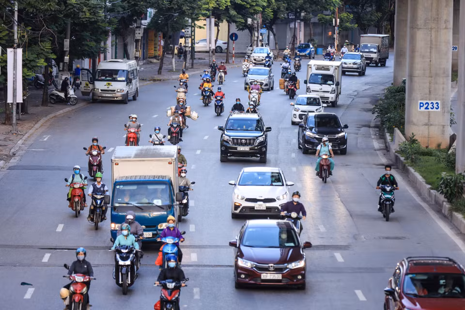 Khu vực đường Hồ Tùng Mậu (Cầu Giấy, Hà Nội) thời điểm 7 giờ sáng. (Ảnh: Minh Sơn/Vietnam+)