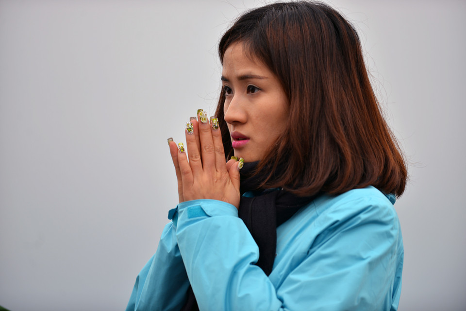 Theo chị Đỗ Ngọc Hoàn, nhân viên một công ty tại Hà Nội cho biết : ‘Đoàn chúng tôi có mặt tại chân Yên Tử từ 5 giờ 30 sau hơn 3 giờ di chuyển cáp treo cũng như leo lên chùa Đồng, đoàn đã quay lại điểm xuất phát’.(Ảnh: CTV/Vietnam+)