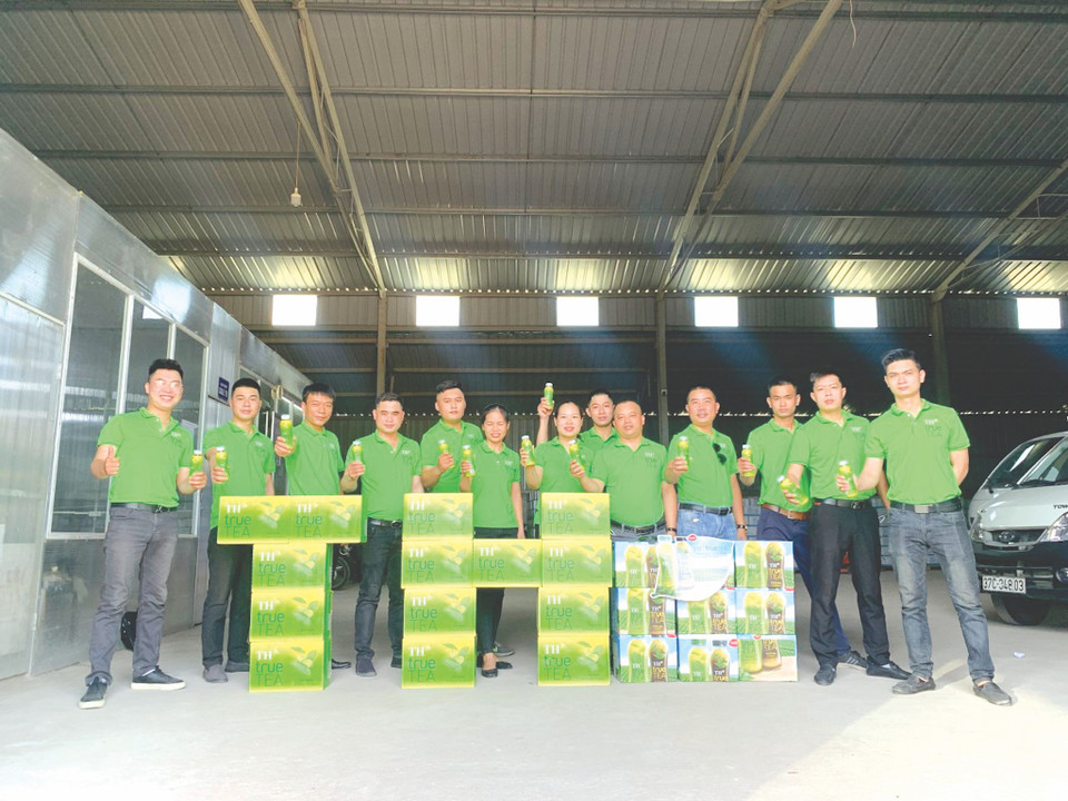 Nhân viên có cùng sở thích lành mạnh trên toàn tập đoàn cũng được kết nối qua các nhóm như: Câu lạc bộ trồng cây, xe đạp, chạy bộ, cầu lông, người TH yêu đọc sách… (Ảnh: Tập đoàn TH)