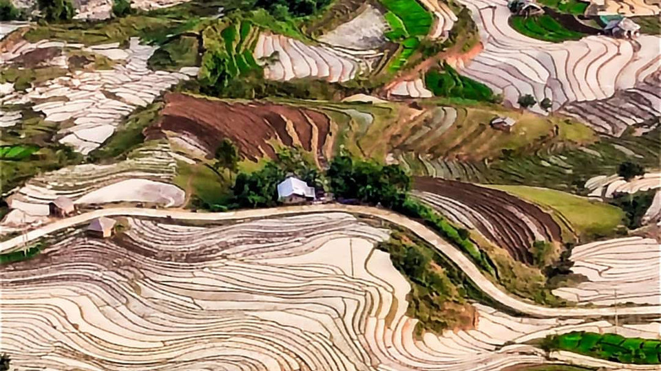 Lào Cai mùa nước đổ với không khí mát mẻ sẽ là điểm hẹn cho chuyến đi với những khuôn hình tuyệt đẹp của mỗi người. (Ảnh: Đỗ Mạnh Hùng/Vietnam+)