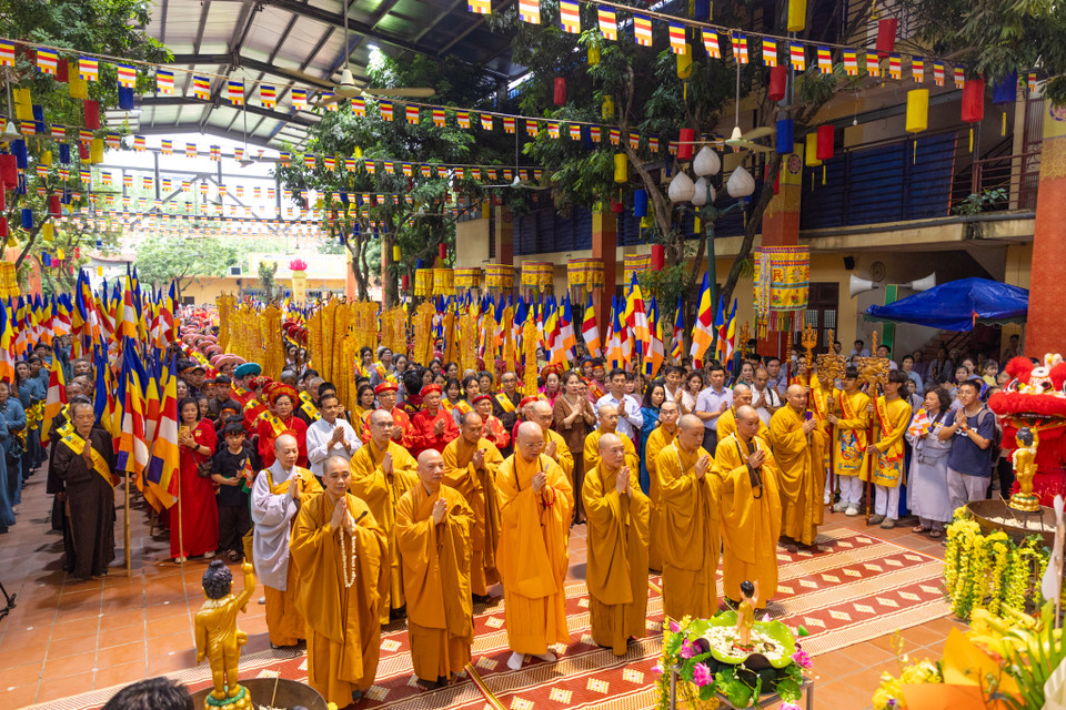 Chiều 19/5 (tức ngày 12/4 năm Giáp Thìn), tại chùa Bằng (phường Hoàng Liệt, quận Hoàng Mai, Hà Nội) đã diễn ra Đại lễ Phật Đản Phật Lịch năm 2568 - Dương Lịch 2024. (Ảnh: Minh Sơn/Vietnam+)