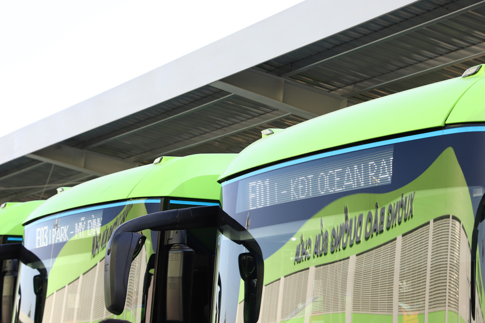 Cũng trong tháng 12, VinBus sẽ triển khai thêm tuyến E05 Long Biên - Khu đô thị Smart City và E01 Bến xe Mỹ Đình - Khu đô thị Ocean Park. (Ảnh: Hoài Nam/Vietnam+)