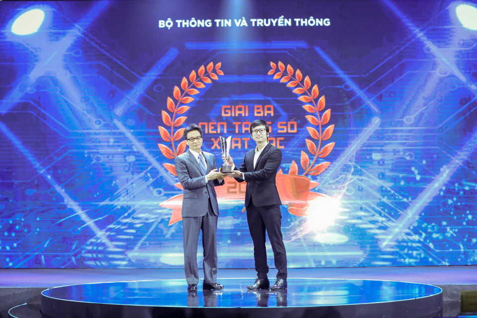 Tại hạng mục Nền tảng số xuất sắc, giải Ba được trao cho Nền tảng trí tuệ nhân tạo toàn diện FPT Ai của FPT Smart Cloud. (Ảnh: PV/Vietnam+)