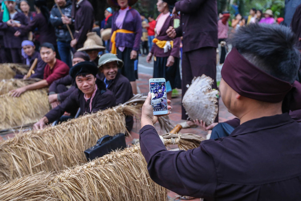 Tương truyền, sau khi dẹp xong giặc Ân, Đinh Thiên Tích đem quân về làng Bích Đại mổ trâu ăn mừng. (Ảnh: PV/Vietnam+)