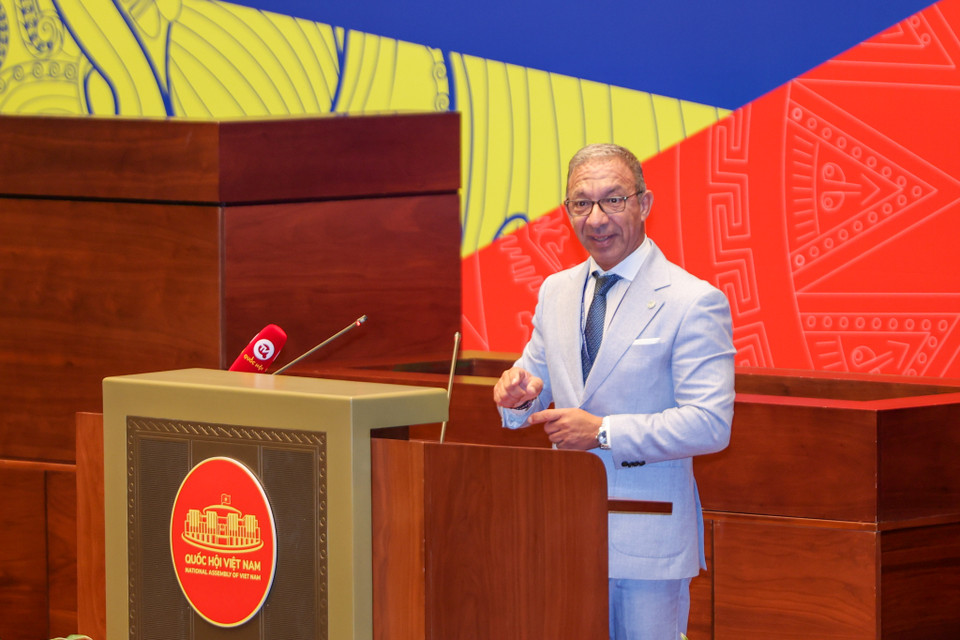 Ngài Duarte Pacheco - Chủ tịch Liên minh Nghị viện Thế giới (IPU) phát biểu tại sự kiện. (Ảnh: Minh Sơn/Vietnam+)