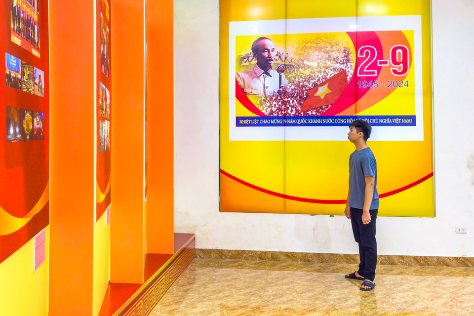 Triển lãm diễn ra đến hết ngày 4/9/2024 tại Nhà Triển lãm 93 Đinh Tiên Hoàng, Hoàn Kiếm, Hà Nội. (Ảnh: Minh Sơn/Vietnam+)