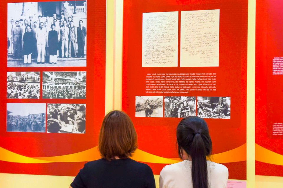 79 năm qua, thực hiện lời thề thiêng liêng tại Lễ Tuyên ngôn Độc lập, nhân dân ta đã đổ biết bao công sức, trí tuệ, hy sinh biết bao xương máu để giữ vững thành quả và thực hiện các mục tiêu cao cả của Cách mạng Tháng Tám: Độc lập cho Tổ quốc, tự do, hạnh phúc cho nhân dân. (Ảnh: Minh Sơn/Vietnam+)