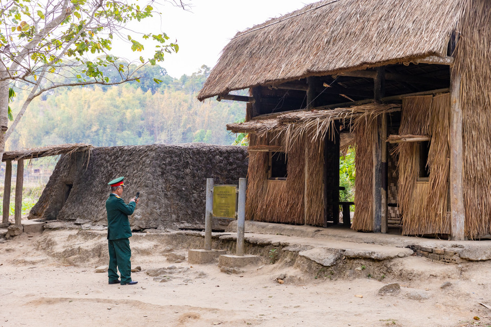 Nơi đây, Đại tướng Võ Nguyên Giáp đã ở trong 105 ngày (từ ngày 31/1/1954 đến ngày 15/5/1954) để chỉ huy chiến dịch lịch sử của dân tộc năm 1954. (Ảnh: Minh Sơn/Vietnam+)