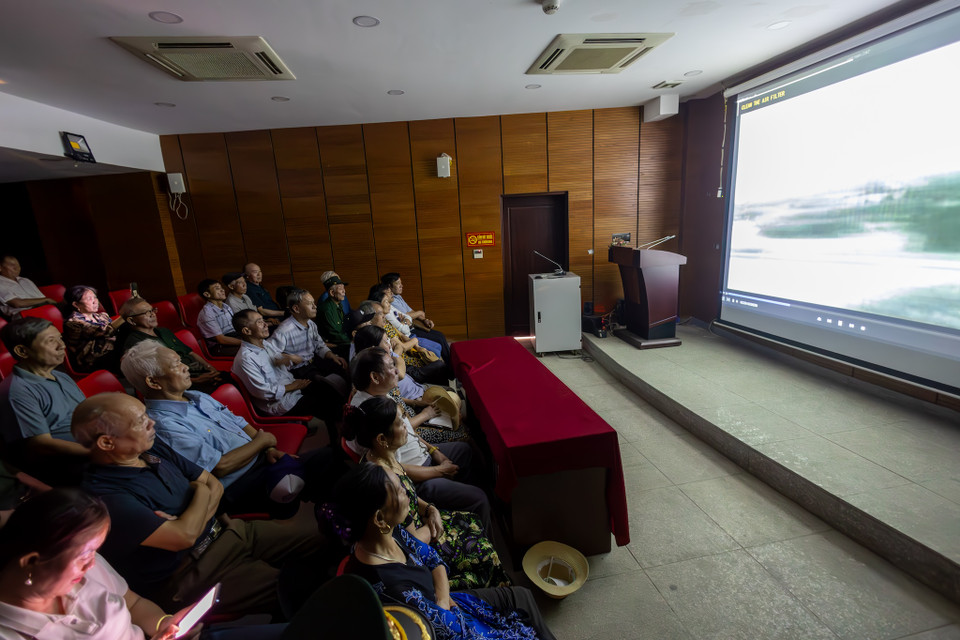 Tất cả đều được bảo quản, trưng bày, sắp xếp khoa học, tạo điều kiện thuận lợi cho người dân và du khách tham quan, tìm hiểu giá trị lịch sử của dân tộc. (Ảnh: Minh Sơn/Vietnam+)