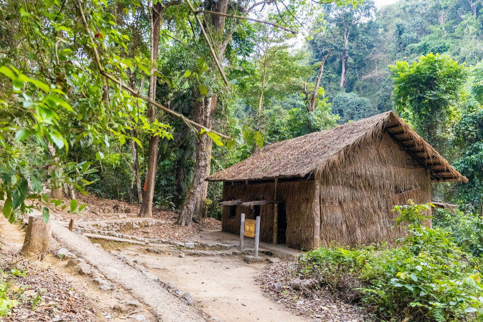 Lán trại đơn sơ nhưng đây là nơi đã đưa ra những quyết định quan trọng nhất của chiến dịch. (Ảnh: Minh Sơn/Vietnam+)