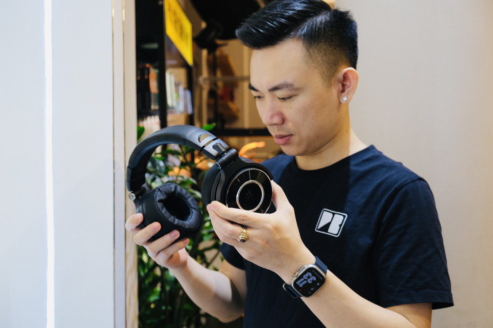 OneOdio là thương hiệu tai nghe nổi tiếng toàn cầu, phân phối chủ yếu tại các thị trường lớn như Mỹ, Trung Quốc, Đức, và Nhật Bản,… OneOdio hiện là thương hiệu tai nghe dành cho DJ bán chạy nhất trên Amazon với hàng chục nghìn lượt đánh giá tích cực. (Ảnh: PV/Vietnam+)