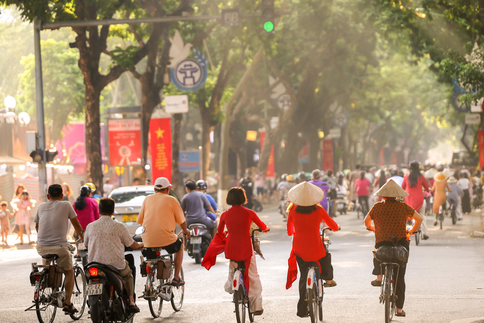 Ban tổ chức kỳ vọng sự kiện sẽ là 'cú hích' kích cầu du lịch của Thủ đô, là hoạt động trải nghiệm mới thu hút đông đảo du khách trong nước và quốc tế đến với Thủ đô Hà Nội. (Ảnh: Minh Sơn/Vietnam+)