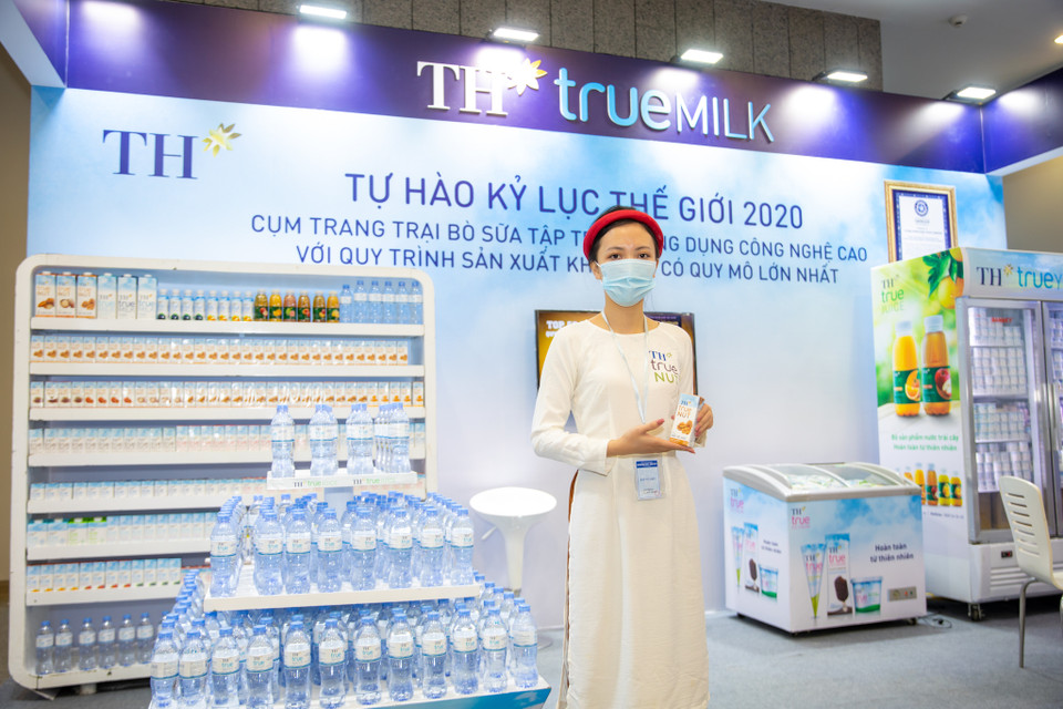 Tại đây, hơn 50 ngàn sản phẩm của TH True MILK được phục vụ miễn phí các đại biểu trong khuôn khổ sự kiện từ ngày 10 - 18/12. (Ảnh: PV/Vietnam+)