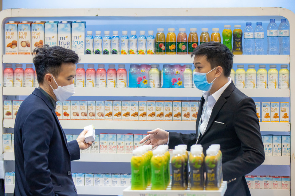 Những năm qua, TH True MILK đã theo sát định hướng trở thành nhà sản xuất sữa tươi sạch tại Việt Nam với nguyên liệu là nguồn sữa tươi nguyên chất từ trang trại của chính mình. (Ảnh: PV/Vietnam+)