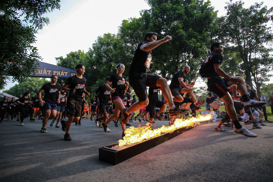 Người chơi sẽ phải hoàn thành quãng đường đua dài khoảng 6,4km với 18 chướng ngại vật và địa hình để thử thách vượt qua bản thân mình. (Ảnh: Minh Sơn/Vietnam+)