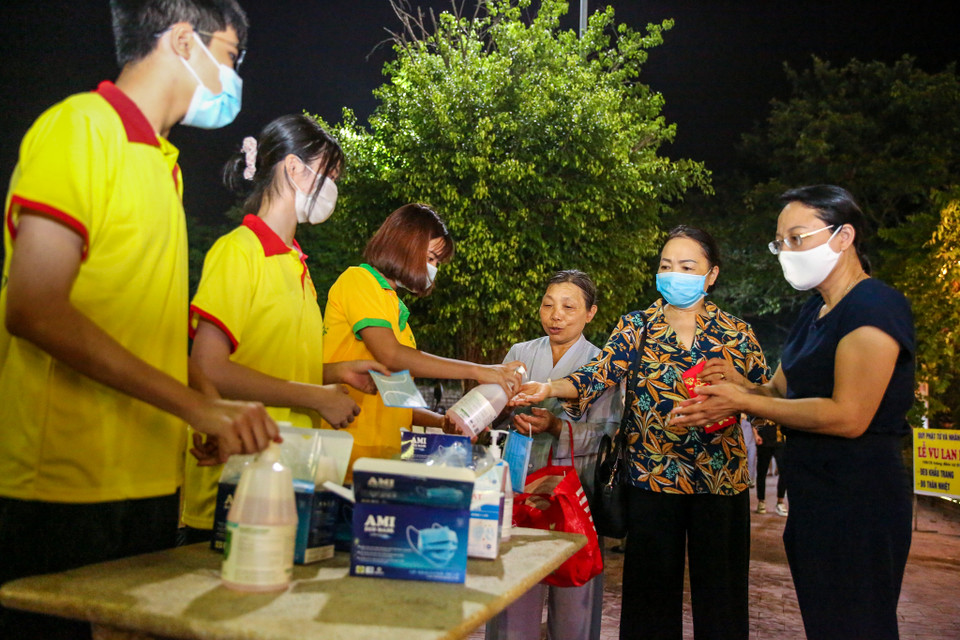 Chùa Ninh Tảo coi công tác phòng, chống dịch là nhiệm vụ quan trọng hàng đầu hiện nay để dịch bệnh không lây lan trong cộng đồng. (Ảnh: Minh Sơn/Vietnam+)
