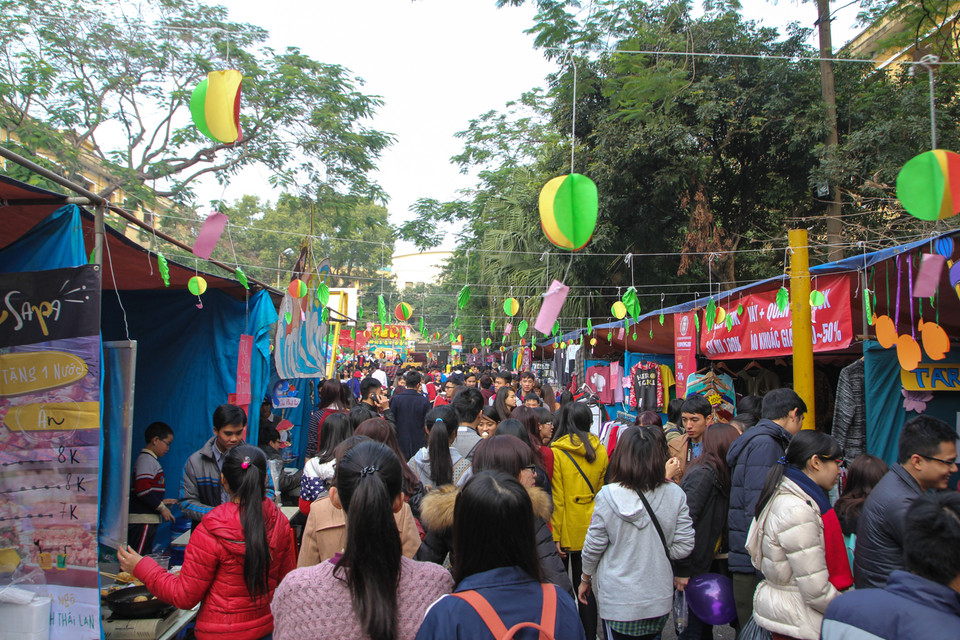 360* Xuân là một trong những hội chợ sinh viên thường niên và được đánh giá là uy tín ở Hà Nội. (Ảnh: Minh Sơn/Vietnam+)