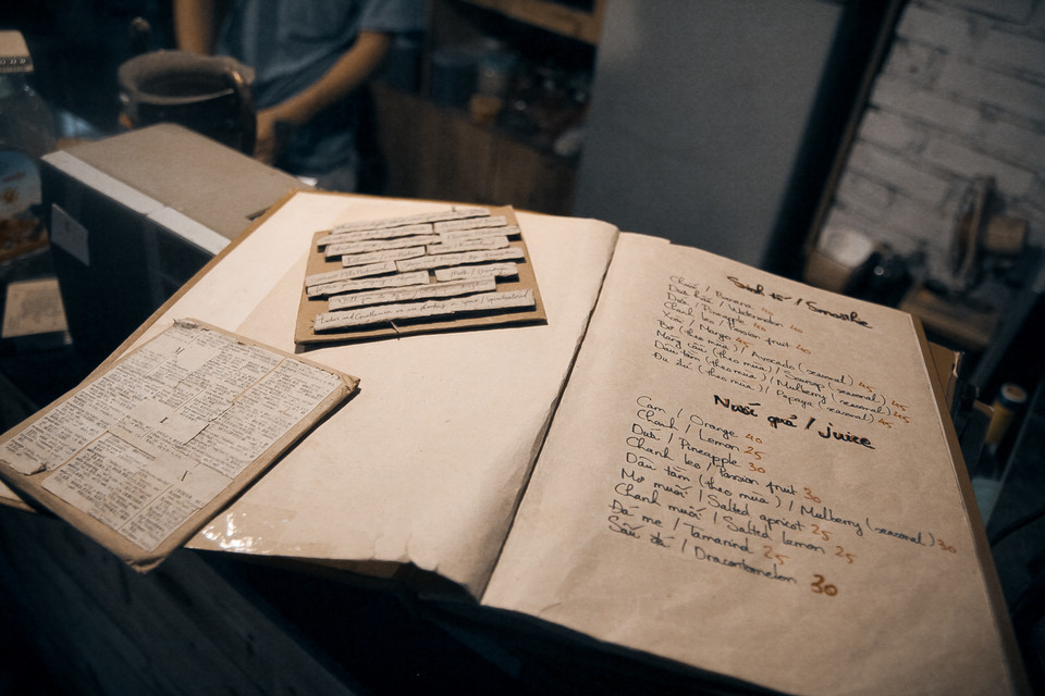 Menu của quán cũng đặc biệt đơn giản, không cầu kỳ. (Ảnh: Minh Sơn/Vietnam+)