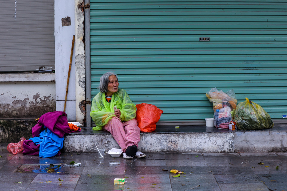 Hà Nội đã bắt đầu đợt rét đậm, rét hại nhất trong mùa này. (Ảnh: Minh Sơn/Vietnam+)