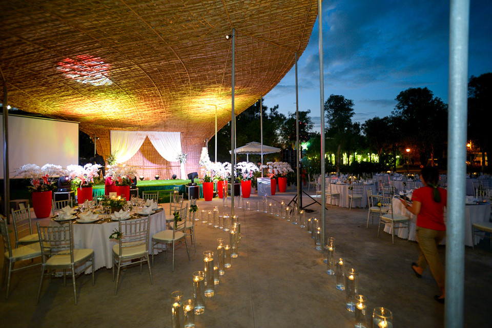 Các kiến trúc sư đã tốn hàng tỷ đồng để xây dựng một công trình phục vụ đám cưới ngoài trời như thế này. Trong đó, Ecopark đầu tư hơn một nửa, số còn lại do đôi bạn trẻ chi trả. (Ảnh: PV/Vietnam+)